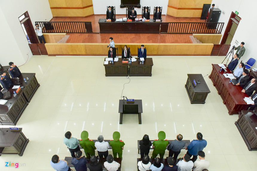 Nụ cười, nước mắt trong phiên xử phúc thẩm Hà Văn Thắm